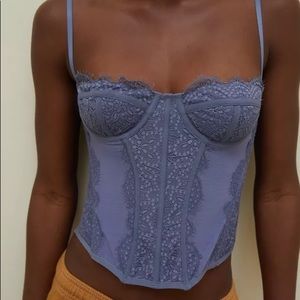 urban outfitters corset top 🤍